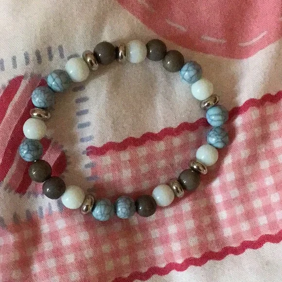 Six bracelets bundle - Picture 5 of 7